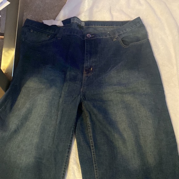 Selling a pair of silver point jean shorts, lightly worn! - Picture 2 of 2